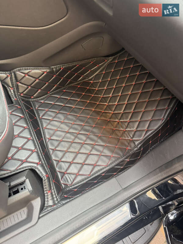 Внедорожник / Кроссовер Ford Kuga 2019 в Киеве фото 43 Внедорожник / Кроссовер Ford Kuga 2019 в Киеве