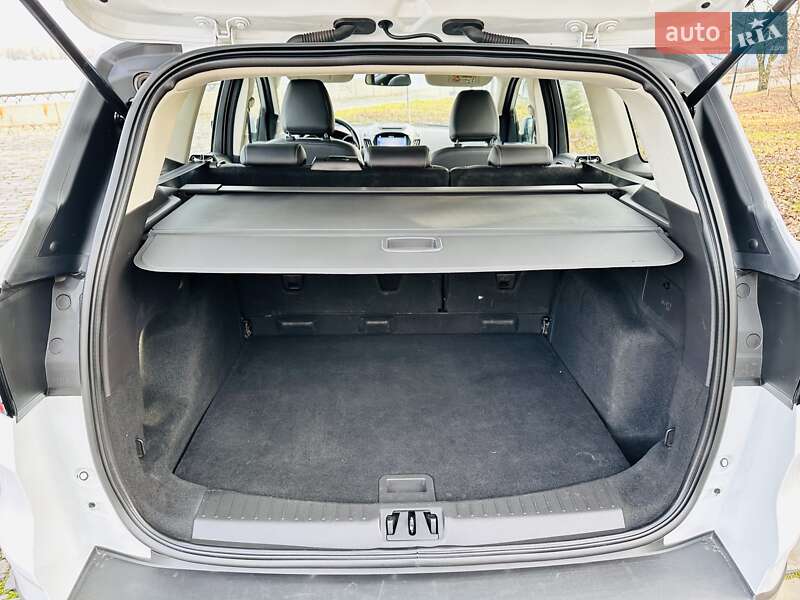 Позашляховик / Кросовер Ford Kuga 2019 в Києві