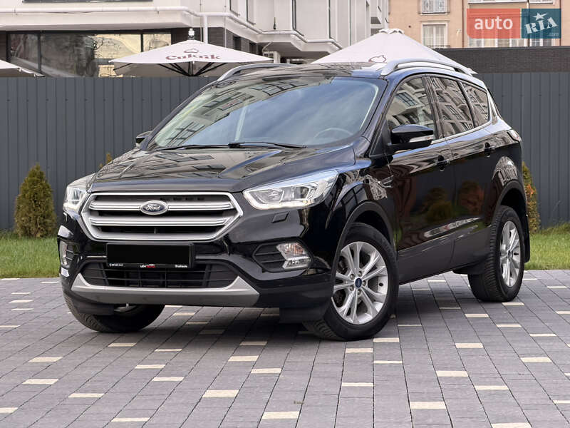 Позашляховик / Кросовер Ford Kuga 2019 в Ужгороді