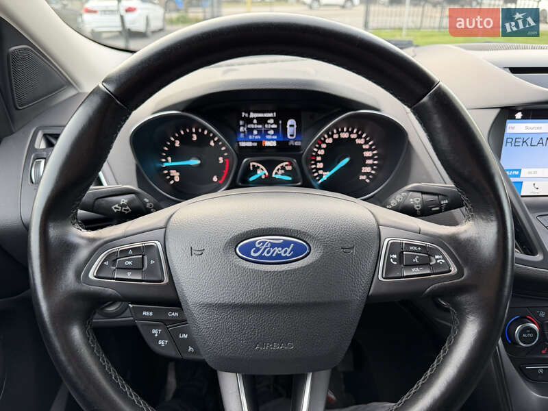 Позашляховик / Кросовер Ford Kuga 2019 в Ужгороді