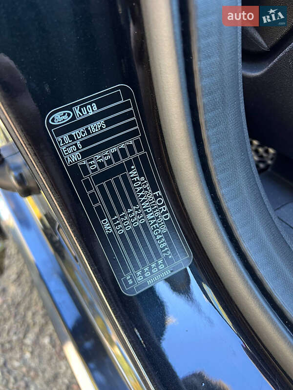 Позашляховик / Кросовер Ford Kuga 2014 в Києві
