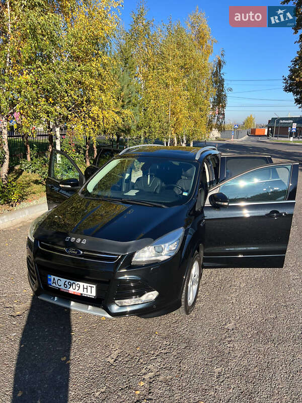 Позашляховик / Кросовер Ford Kuga 2014 в Києві
