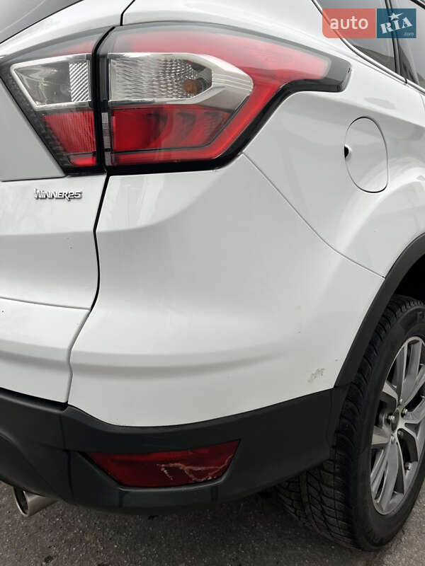 Внедорожник / Кроссовер Ford Kuga 2017 в Кременчуге фото 9 Внедорожник / Кроссовер Ford Kuga 2017 в Кременчуге