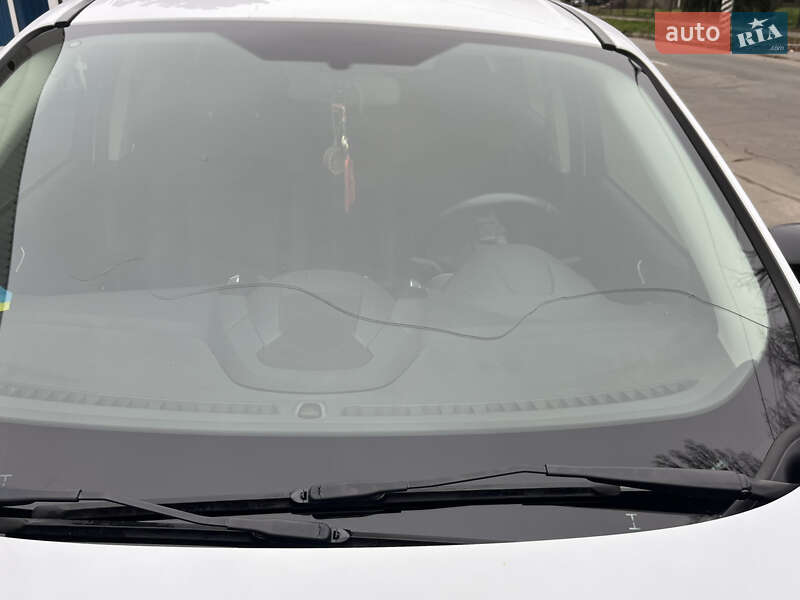 Внедорожник / Кроссовер Ford Kuga 2017 в Кременчуге фото 10 Внедорожник / Кроссовер Ford Kuga 2017 в Кременчуге