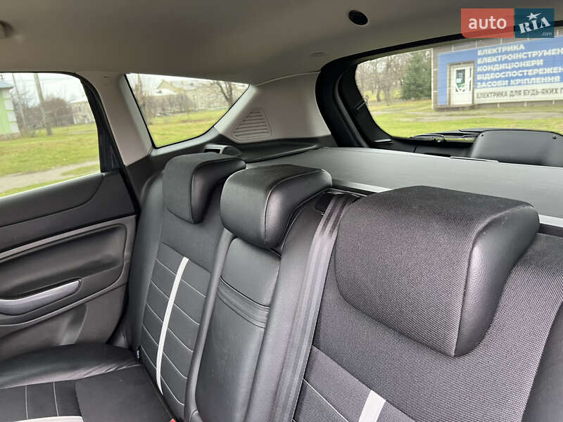 Позашляховик / Кросовер Ford Kuga 2011 в Ізяславі