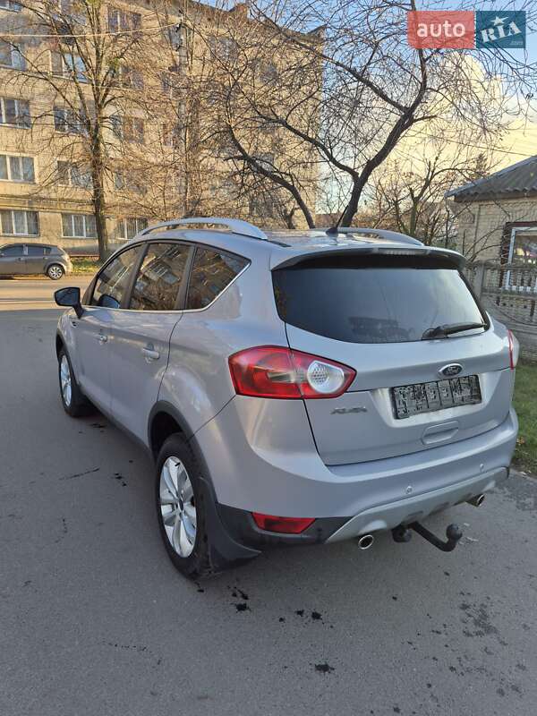 Позашляховик / Кросовер Ford Kuga 2013 в Києві