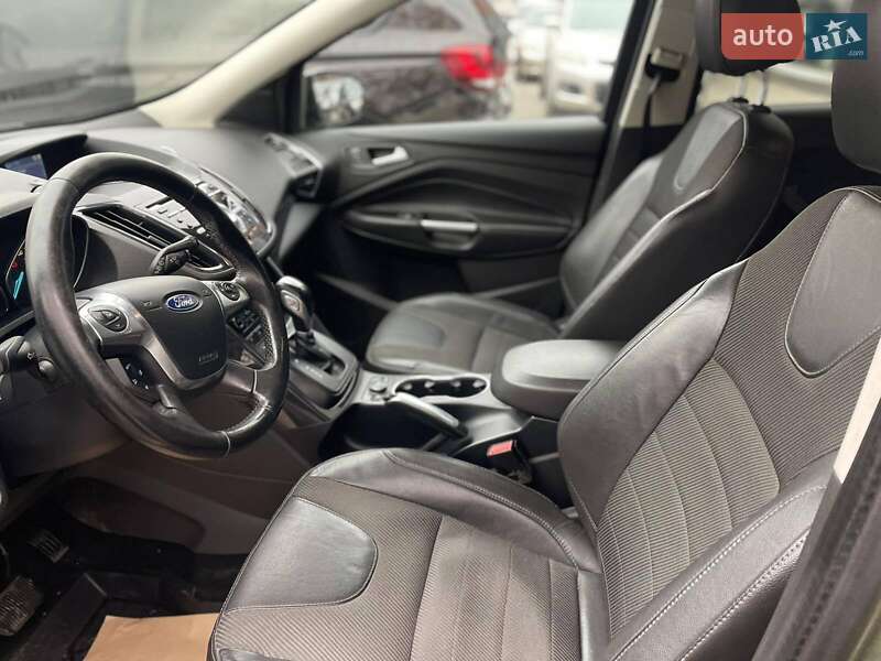 Внедорожник / Кроссовер Ford Kuga 2013 в Днепре