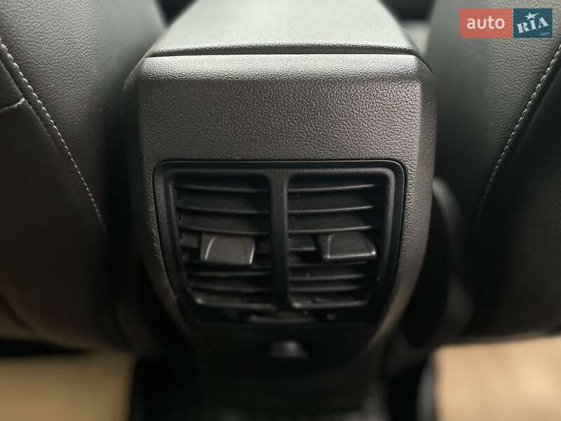 Внедорожник / Кроссовер Ford Kuga 2013 в Днепре