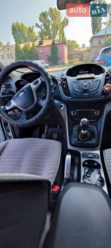 Позашляховик / Кросовер Ford Kuga 2014 в Синельниковому