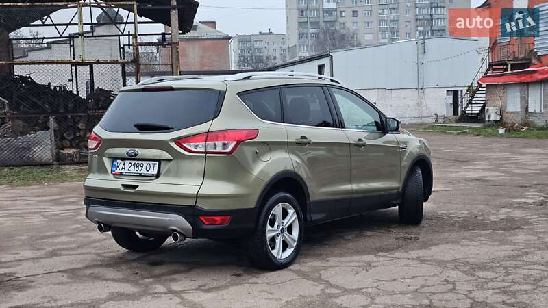 Позашляховик / Кросовер Ford Kuga 2013 в Чернігові