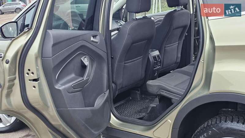 Позашляховик / Кросовер Ford Kuga 2013 в Чернігові