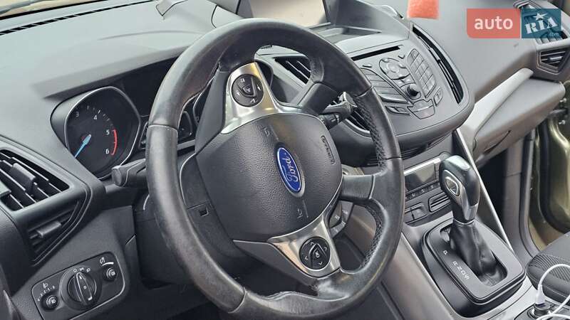 Позашляховик / Кросовер Ford Kuga 2013 в Чернігові