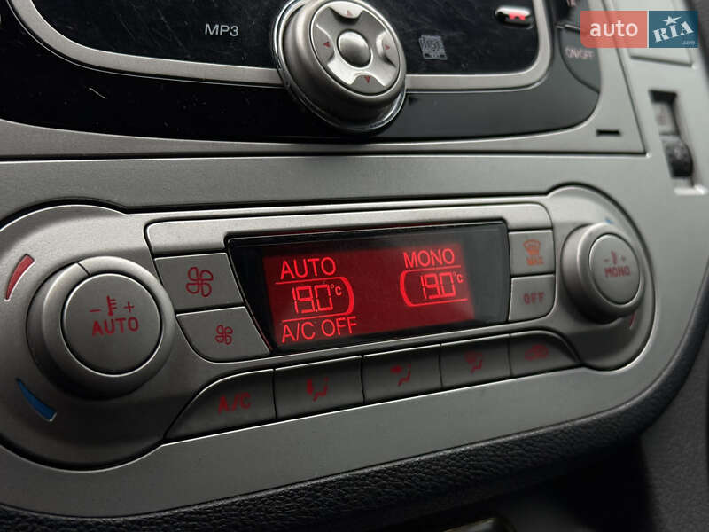 Внедорожник / Кроссовер Ford Kuga 2010 в Киеве фото 25 Внедорожник / Кроссовер Ford Kuga 2010 в Киеве