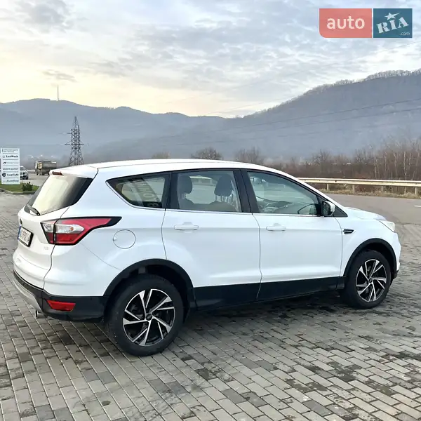 Ford Kuga 2017