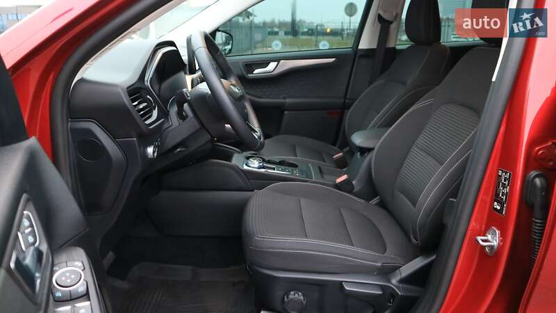 Внедорожник / Кроссовер Ford Kuga 2020 в Киеве фото 13 Внедорожник / Кроссовер Ford Kuga 2020 в Киеве