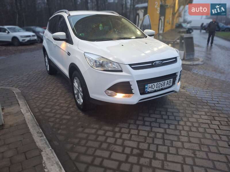Внедорожник / Кроссовер Ford Kuga 2014 в Тернополе