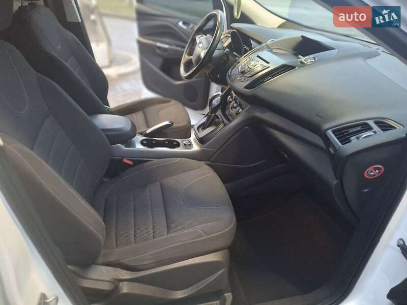 Внедорожник / Кроссовер Ford Kuga 2014 в Тернополе