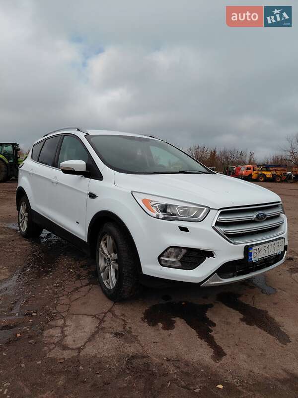 Позашляховик / Кросовер Ford Kuga 2016 в Білопіллі