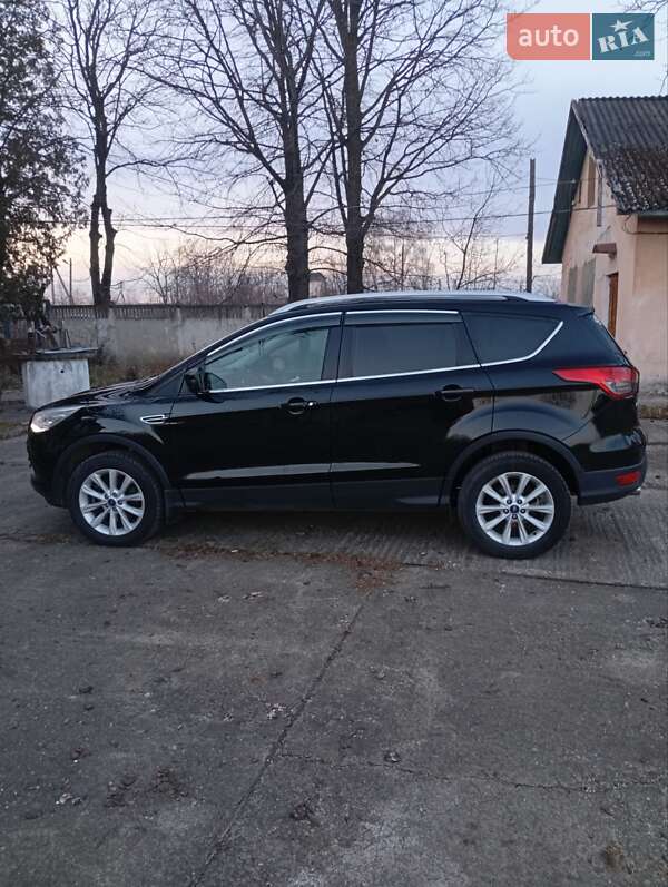 Внедорожник / Кроссовер Ford Kuga 2016 в Черновцах