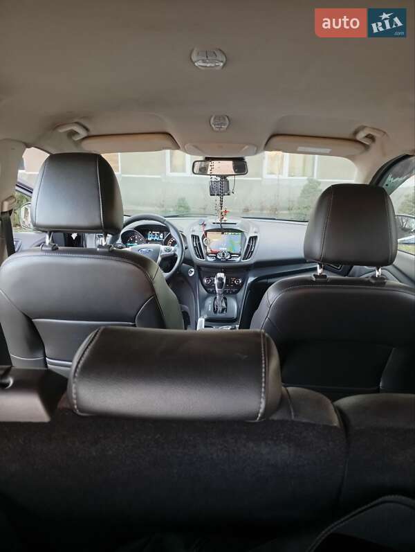 Внедорожник / Кроссовер Ford Kuga 2016 в Черновцах