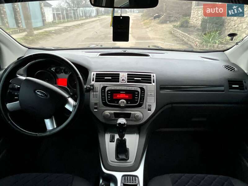 Позашляховик / Кросовер Ford Kuga 2011 в Первомайську