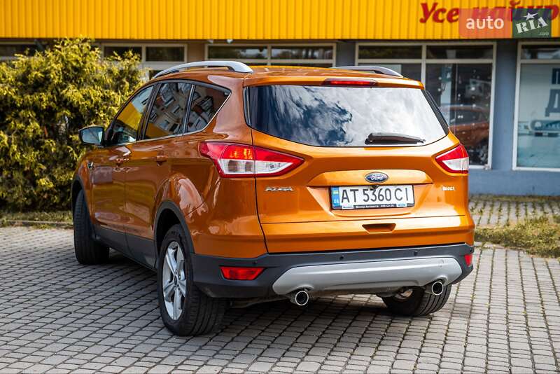 Позашляховик / Кросовер Ford Kuga 2015 в Івано-Франківську