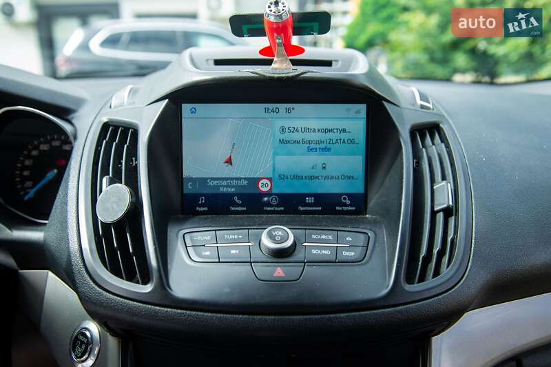 Позашляховик / Кросовер Ford Kuga 2015 в Івано-Франківську