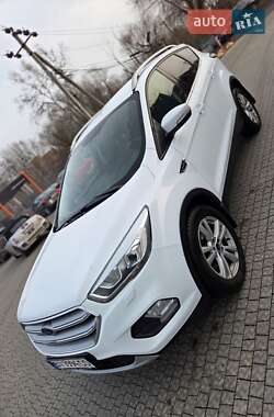 Внедорожник / Кроссовер Ford Kuga 2017 в Полтаве
