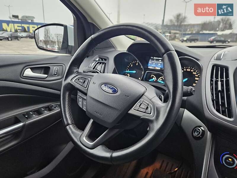 Внедорожник / Кроссовер Ford Kuga 2016 в Днепре фото 30 Внедорожник / Кроссовер Ford Kuga 2016 в Днепре