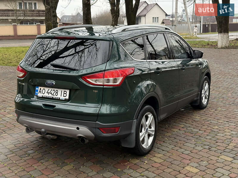 Позашляховик / Кросовер Ford Kuga 2015 в Тячеві
