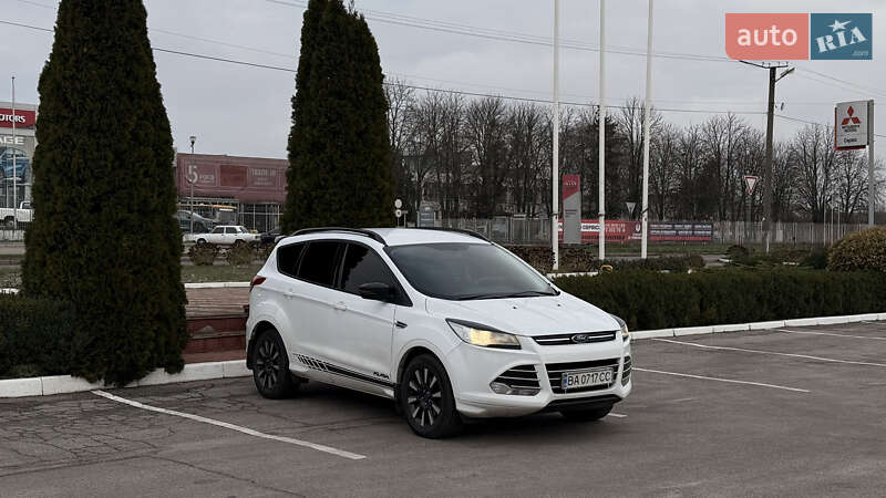 Внедорожник / Кроссовер Ford Kuga 2015 в Кропивницком