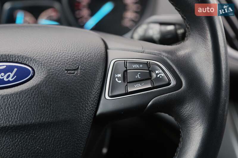 Позашляховик / Кросовер Ford Kuga 2019 в Києві
