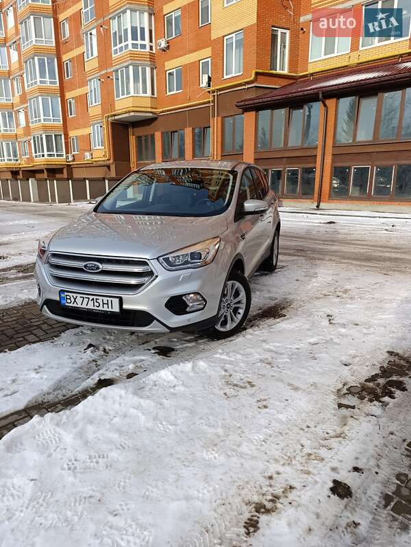 Позашляховик / Кросовер Ford Kuga 2018 в Хмельницькому фото Позашляховик / Кросовер Ford Kuga 2018 в Хмельницькому