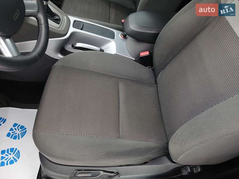 Внедорожник / Кроссовер Ford Kuga 2011 в Киеве