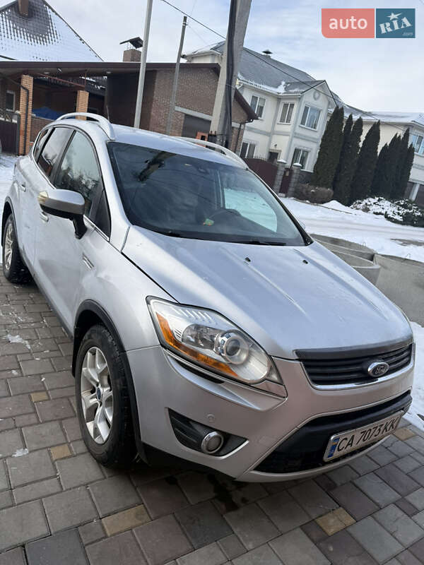 Внедорожник / Кроссовер Ford Kuga 2011 в Черкассах