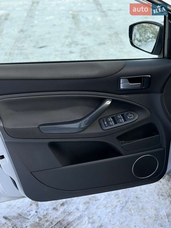 Позашляховик / Кросовер Ford Kuga 2011 в Богуславі