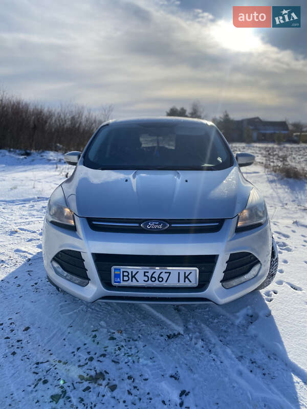 Позашляховик / Кросовер Ford Kuga 2014 в Луцьку
