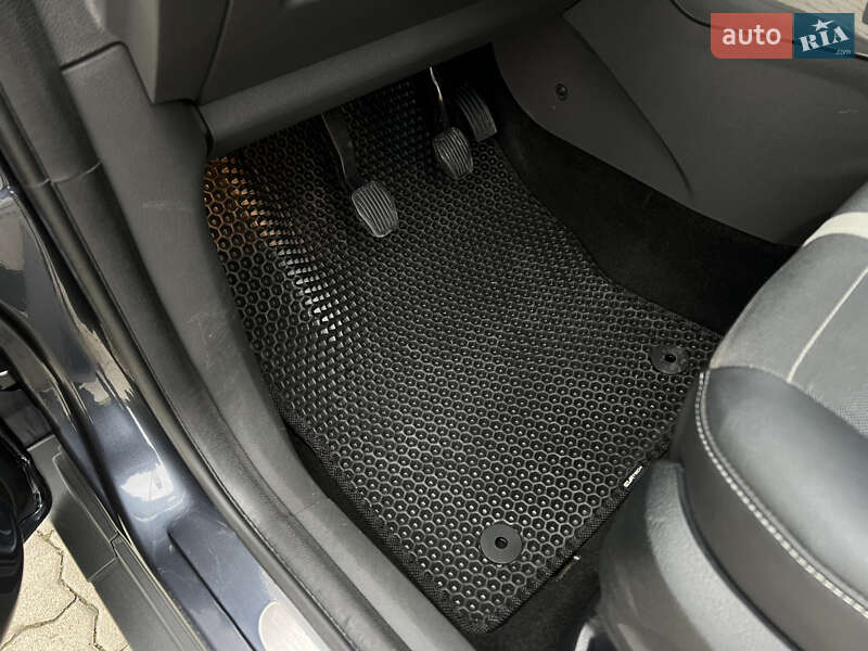 Внедорожник / Кроссовер Ford Kuga 2009 в Сваляве фото 34 Внедорожник / Кроссовер Ford Kuga 2009 в Сваляве