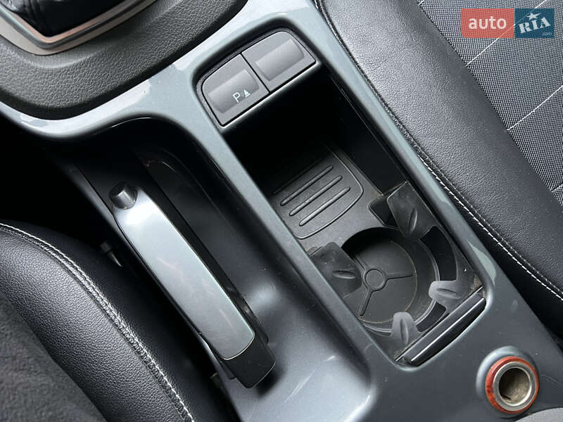 Внедорожник / Кроссовер Ford Kuga 2009 в Сваляве фото 47 Внедорожник / Кроссовер Ford Kuga 2009 в Сваляве