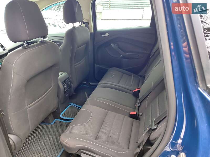 Позашляховик / Кросовер Ford Kuga 2013 в Павлограді фото 17 Позашляховик / Кросовер Ford Kuga 2013 в Павлограді