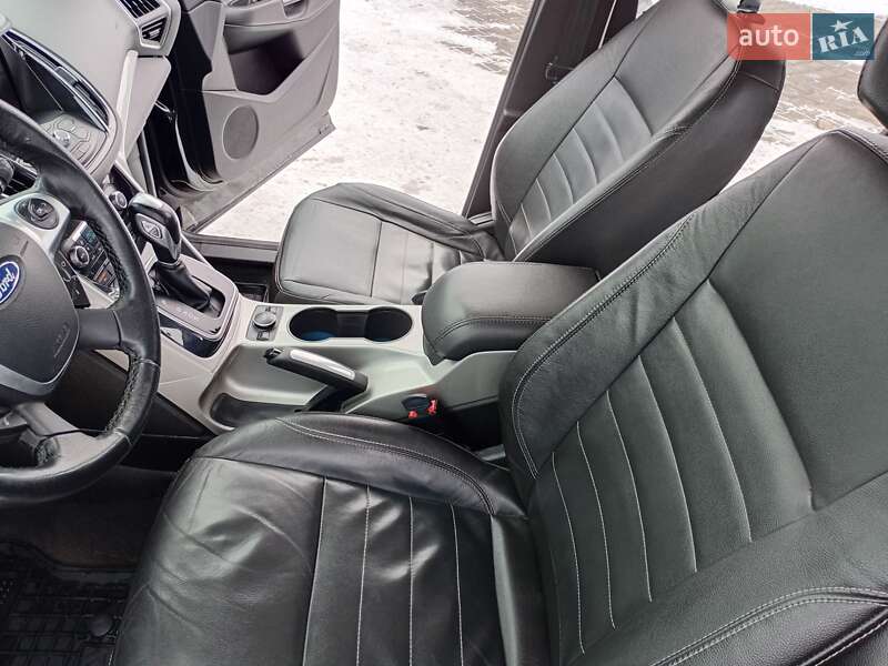 Внедорожник / Кроссовер Ford Kuga 2013 в Белой Церкви