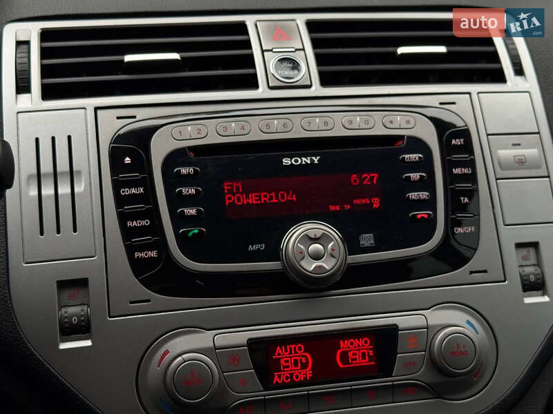 Позашляховик / Кросовер Ford Kuga 2010 в Ірпені