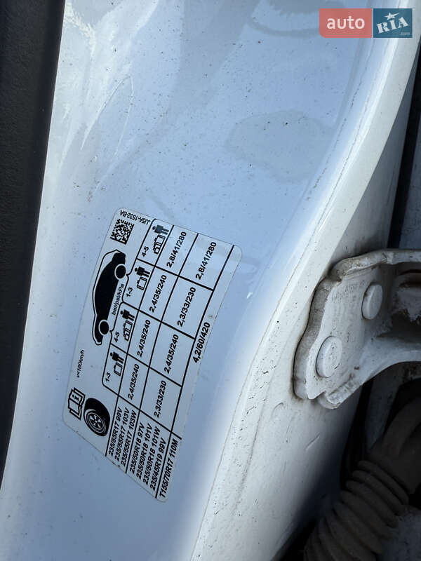 Внедорожник / Кроссовер Ford Kuga 2019 в Киеве