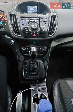 Внедорожник / Кроссовер Ford Kuga 2013 в Харькове