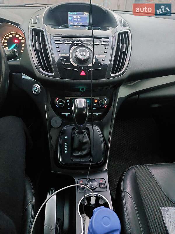 Внедорожник / Кроссовер Ford Kuga 2013 в Харькове