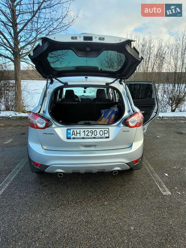 Позашляховик / Кросовер Ford Kuga 2011 в Києві