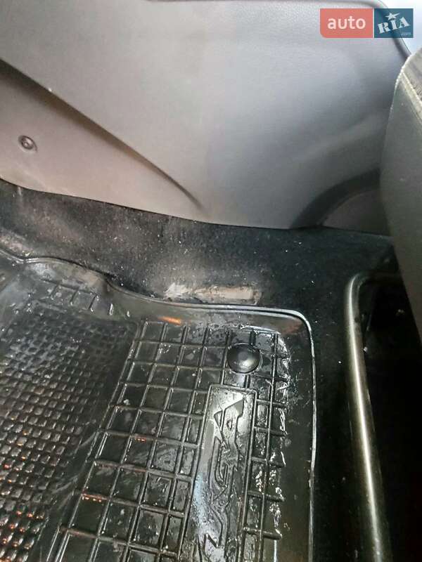 Позашляховик / Кросовер Ford Kuga 2011 в Києві