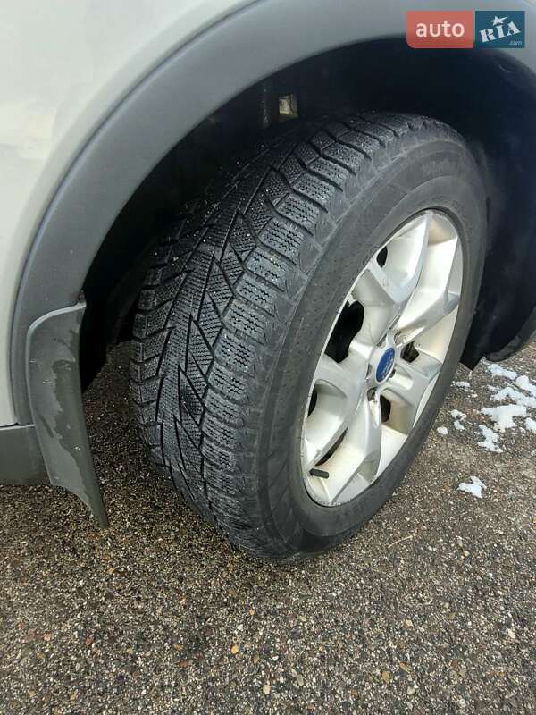 Позашляховик / Кросовер Ford Kuga 2011 в Києві