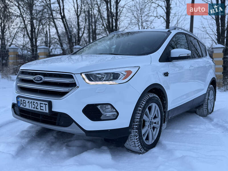 Внедорожник / Кроссовер Ford Kuga 2016 в Тульчине фото 2 Внедорожник / Кроссовер Ford Kuga 2016 в Тульчине