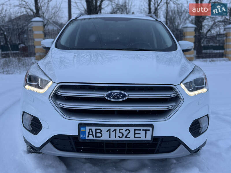 Внедорожник / Кроссовер Ford Kuga 2016 в Тульчине фото 4 Внедорожник / Кроссовер Ford Kuga 2016 в Тульчине